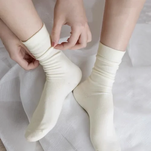 Women's White Mid-Calf Socks – Japanese Style Comfortable Fashion Socks
